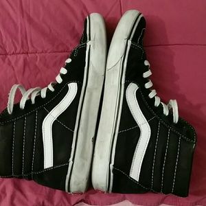 Black VANS Skateboard high top shoe💖